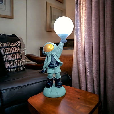 Astronaut Lamp with Illuminating Helmet for Unique Home Decor