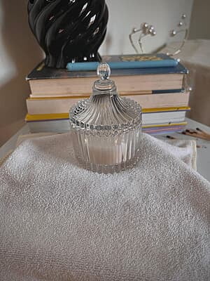 Elegant Crystal Jar Scented Candle for Aromatherapy Elegant Crystal Jar Scented Candle for Aromatherapy