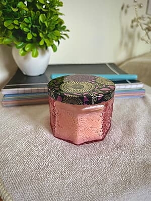 Lavender Vanilla Scented Candle Lavender Vanilla Scented Candle