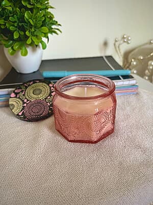 Lavender Vanilla Scented Candle Lavender Vanilla Scented Candle